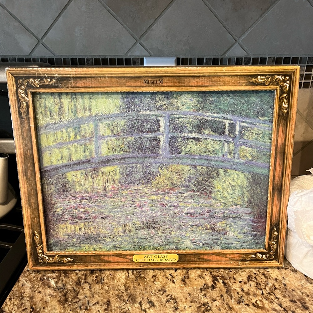 The Museum Company - glass cutting board